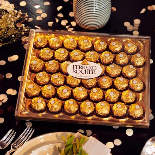 【Flash Sale】Ferrero Rocher 42-Piece Chocolate Pralines Gift Box (525g) – Milk Chocolate & Hazelnut Pralines, Perfect for Sharing or Self-Treating – Free Shipping